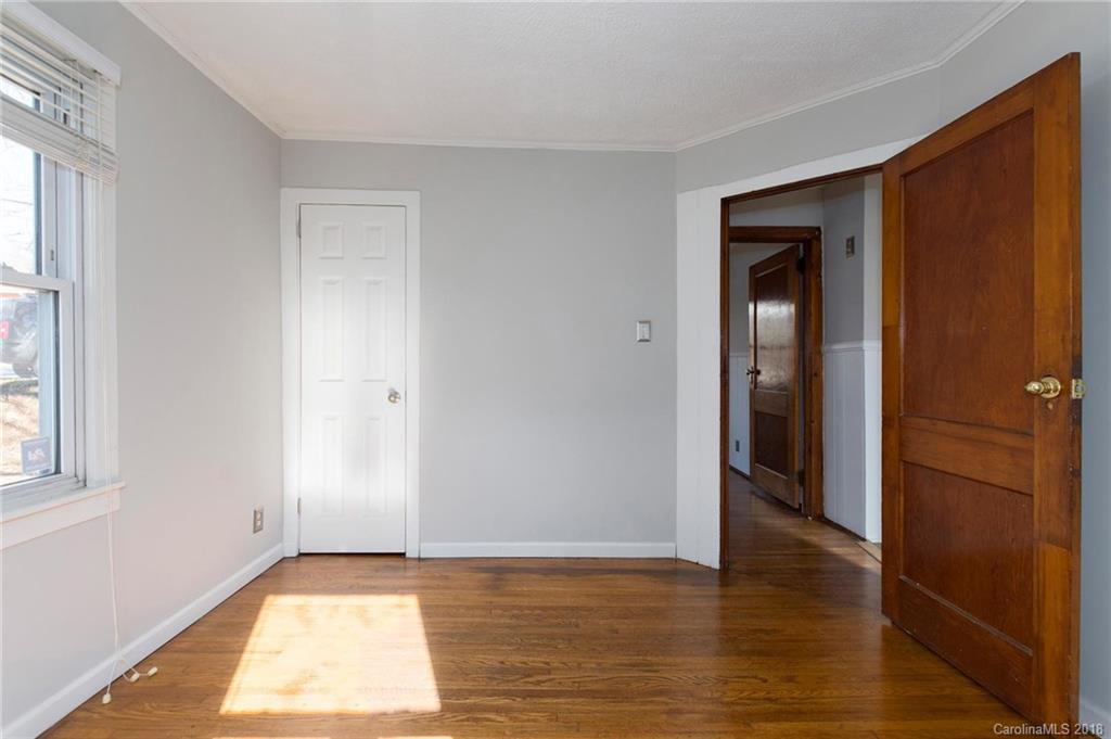 194 Sulphur Springs Road Asheville NC 28806