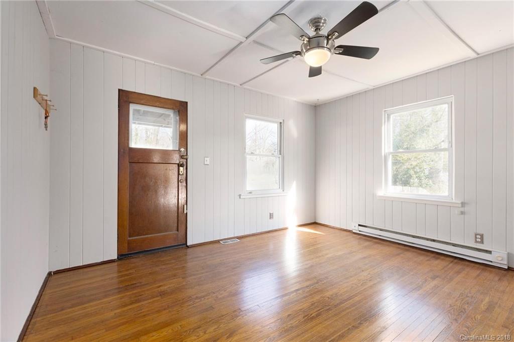 194 Sulphur Springs Road Asheville NC 28806