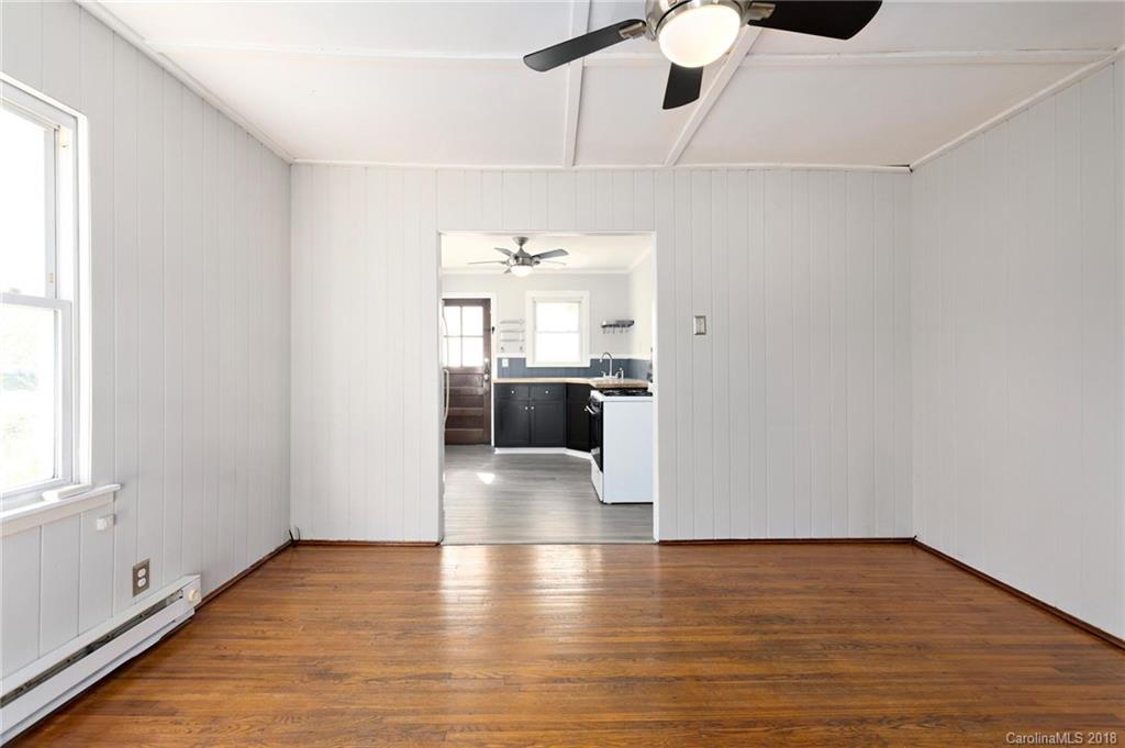 194 Sulphur Springs Road Asheville NC 28806