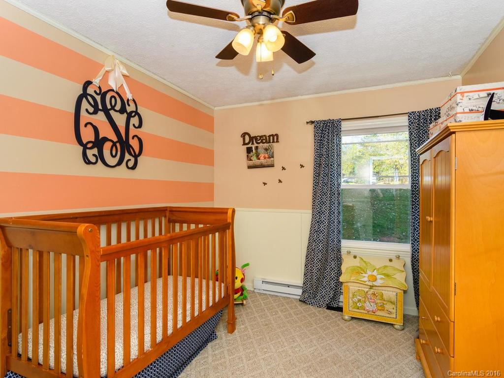 10 Holly Hill Court Asheville NC 28806