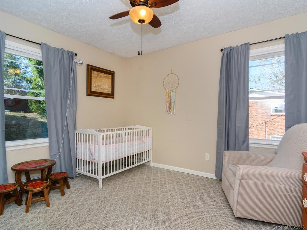 10 Holly Hill Court Asheville NC 28806
