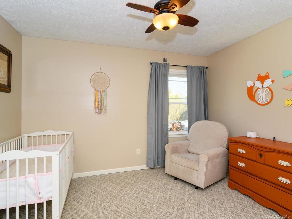 10 Holly Hill Court Asheville NC 28806