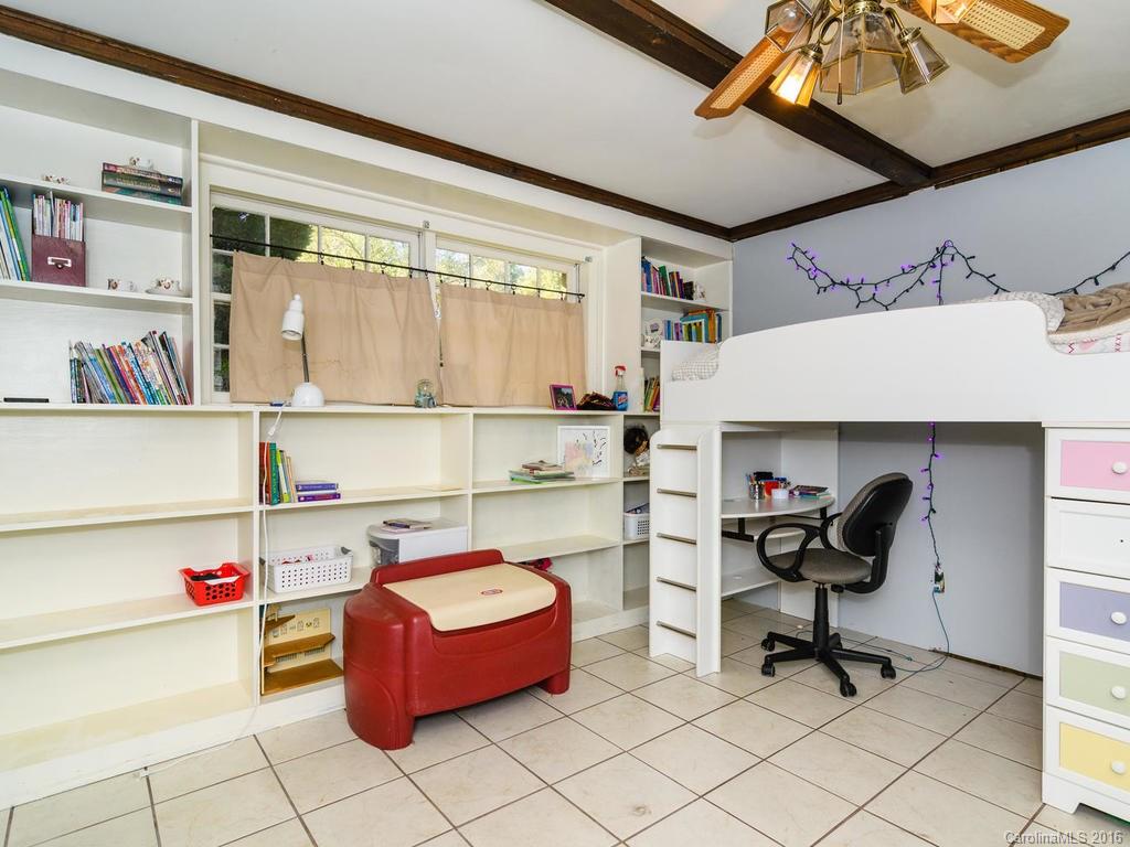 10 Holly Hill Court Asheville NC 28806