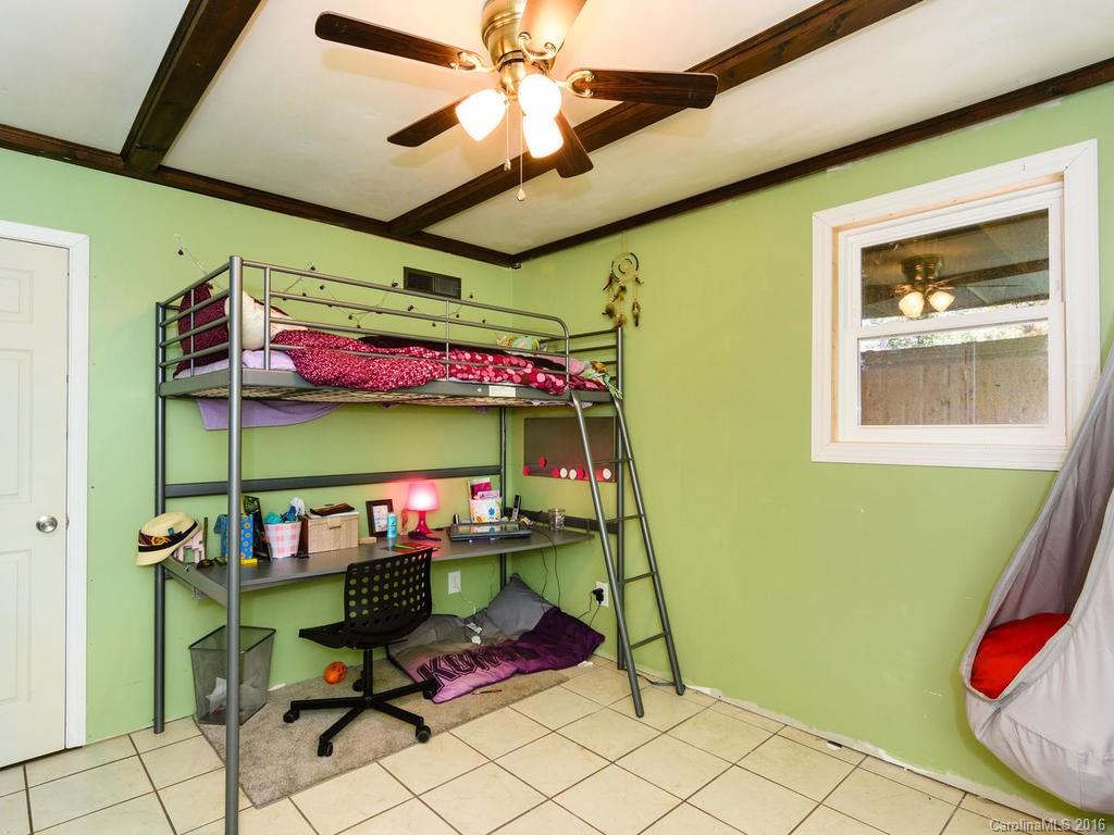 10 Holly Hill Court Asheville NC 28806