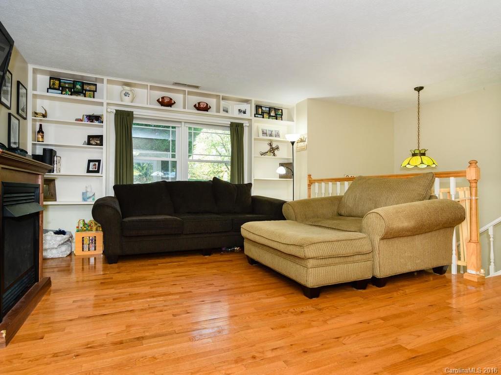 10 Holly Hill Court Asheville NC 28806