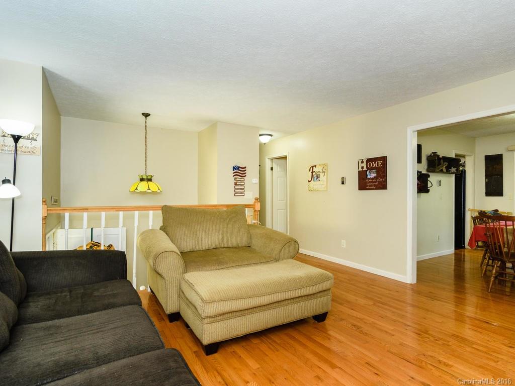 10 Holly Hill Court Asheville NC 28806