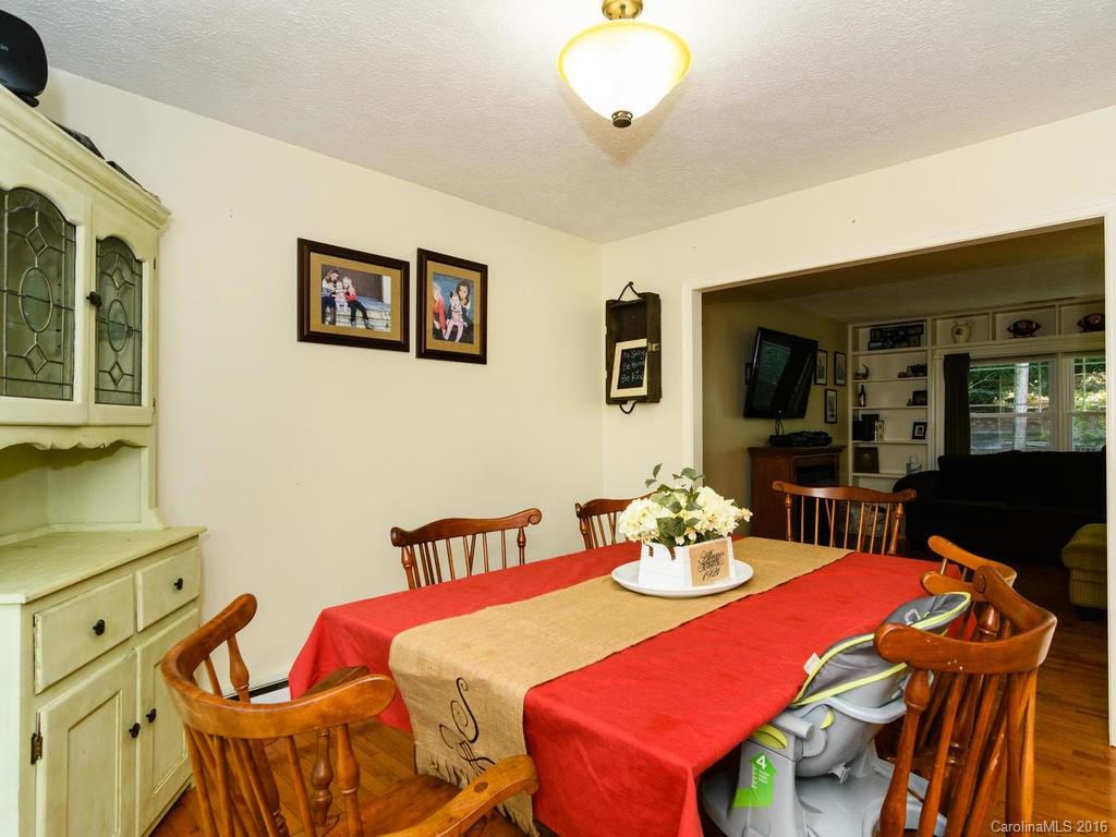 10 Holly Hill Court Asheville NC 28806