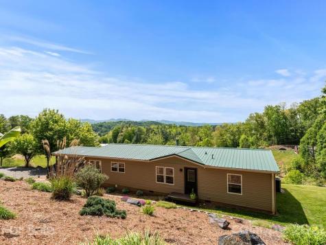 825 Hickory Drive Mars Hill NC 28754