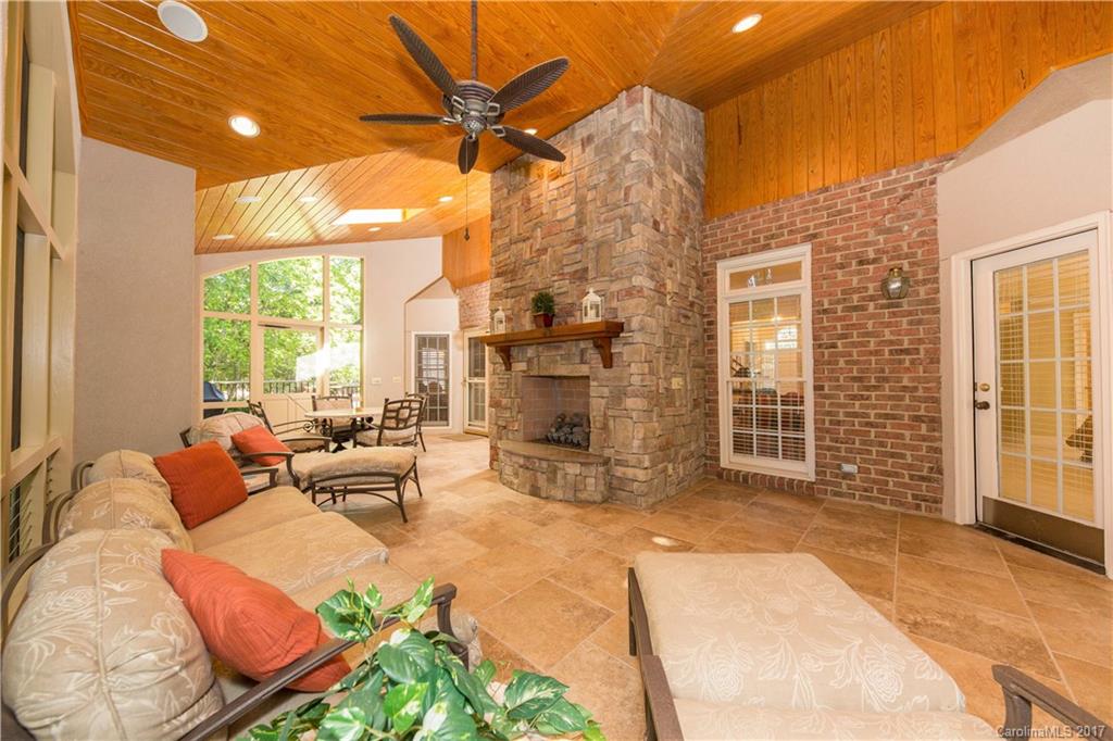 9233 Tresanton Drive Charlotte NC 28210