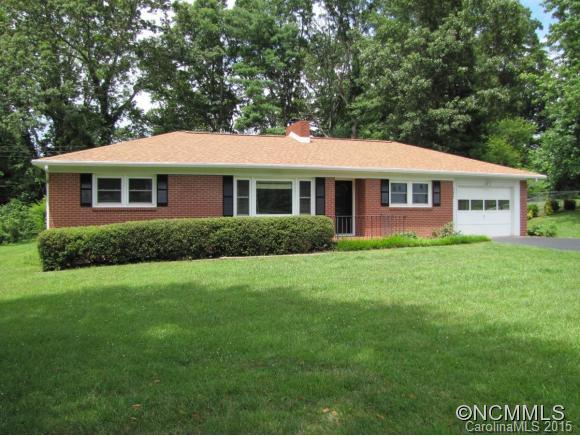 3226 Charlyne Drive Hendersonville NC 28792