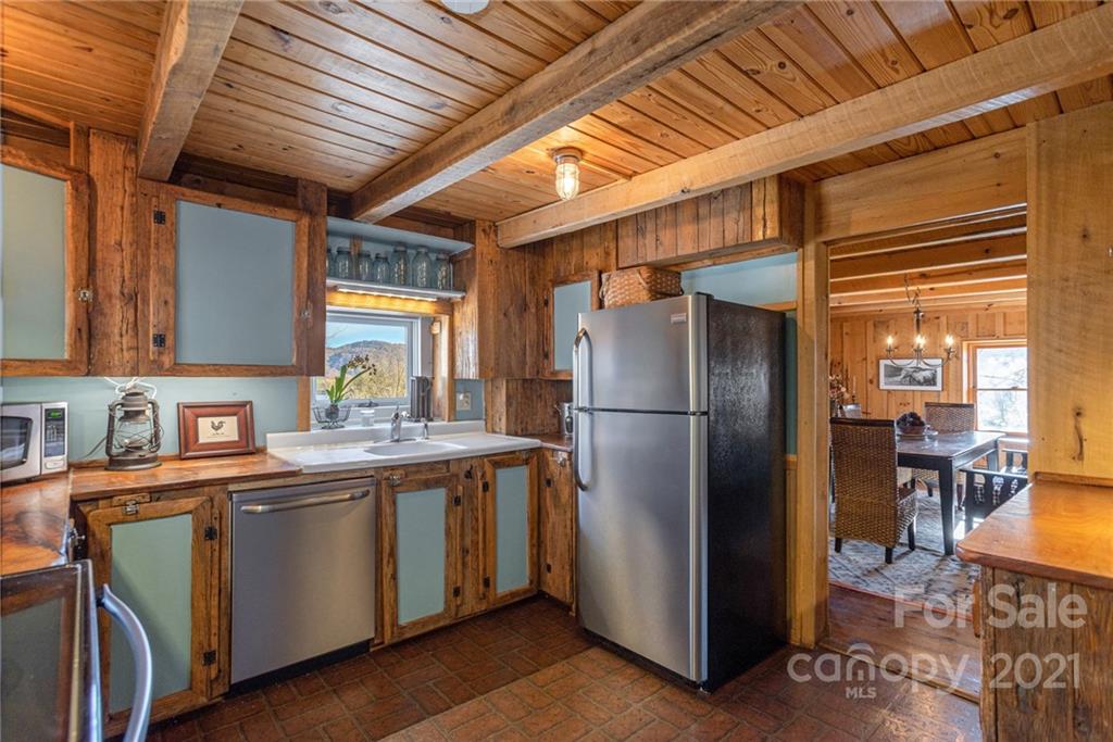 2560 King Road Pisgah Forest NC 28768