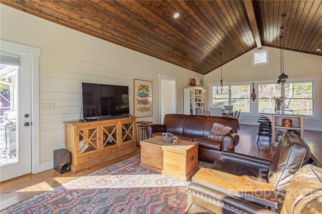 2560 King Road Pisgah Forest NC 28768
