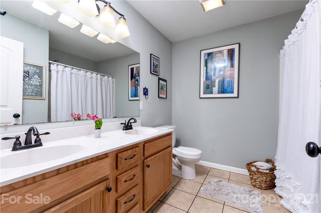 25 Danielbrooke Drive Asheville NC 28806