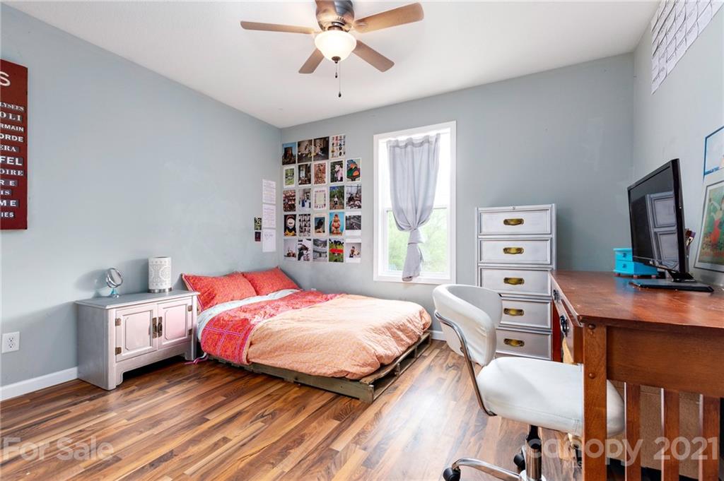 25 Danielbrooke Drive Asheville NC 28806
