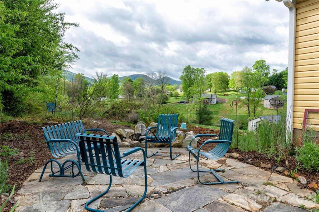 25 Danielbrooke Drive Asheville NC 28806