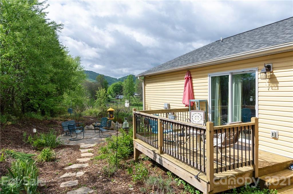 25 Danielbrooke Drive Asheville NC 28806