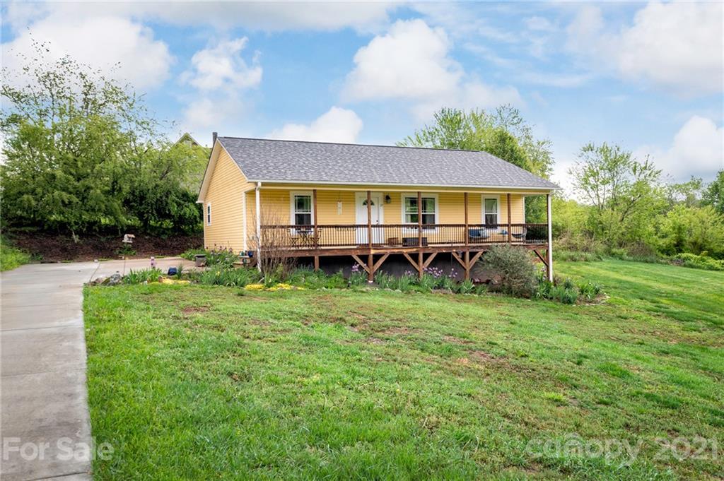 25 Danielbrooke Drive Asheville NC 28806
