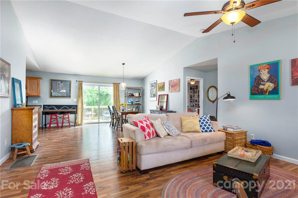 25 Danielbrooke Drive Asheville NC 28806