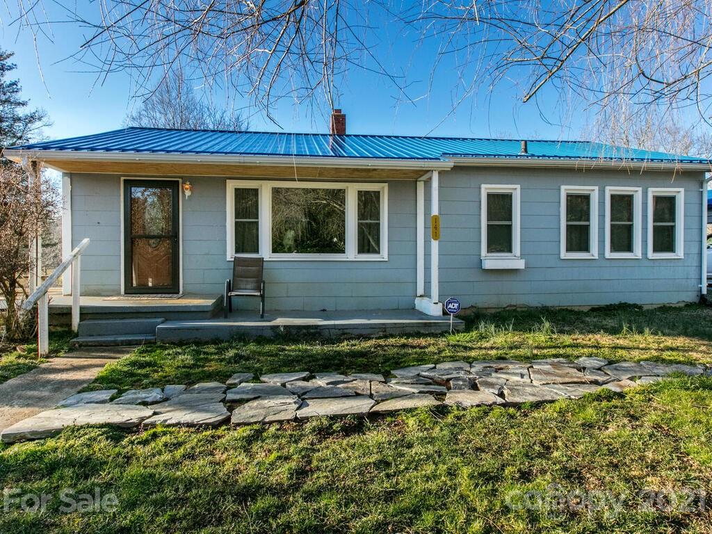 141 Sellers Road Clyde NC 28721