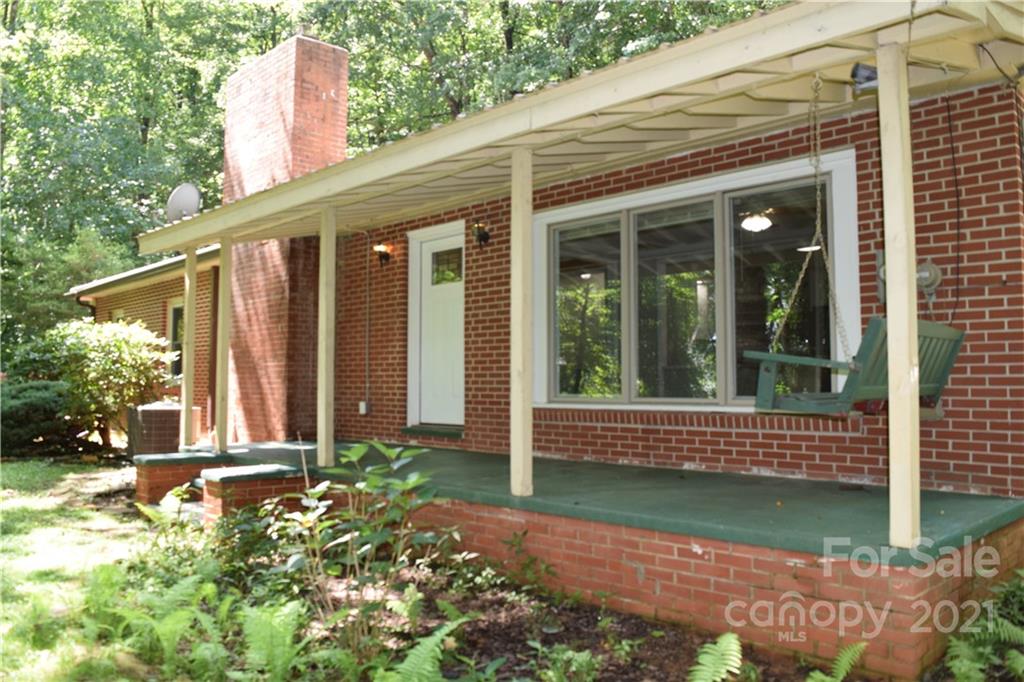 1533 Rosemount Road Sylva NC 28779