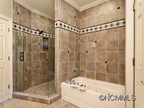 39 Falcon Crest Fairview NC 28730