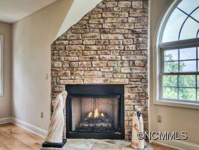 39 Falcon Crest Fairview NC 28730