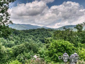 39 Falcon Crest Fairview NC 28730