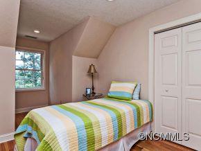 39 Falcon Crest Fairview NC 28730