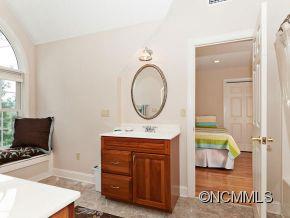 39 Falcon Crest Fairview NC 28730