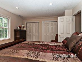 39 Falcon Crest Fairview NC 28730