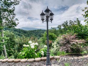 39 Falcon Crest Fairview NC 28730