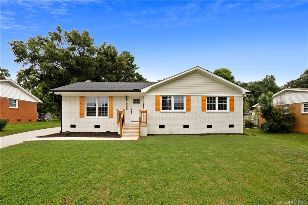 4123 Woodleaf Road Charlotte NC 28205