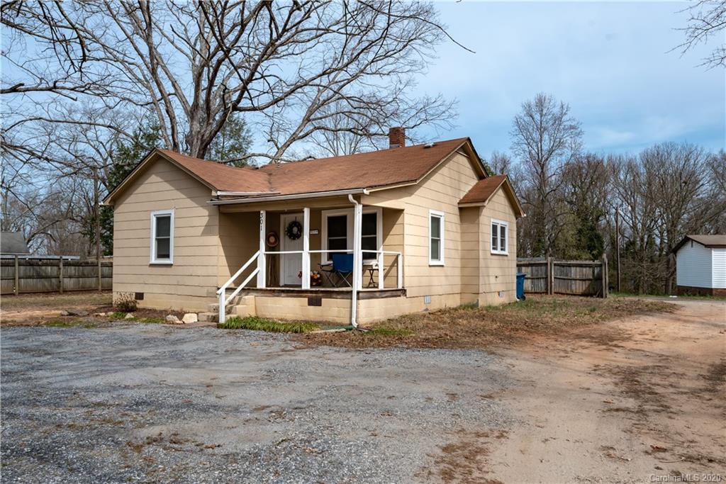 301 37th Street Sw Hickory NC 28602