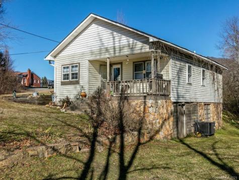 84 Valley Hill Drive Canton NC 28716