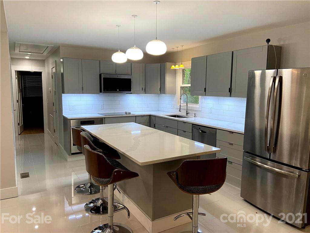 1447 Oak Hill Drive Morganton NC 28655