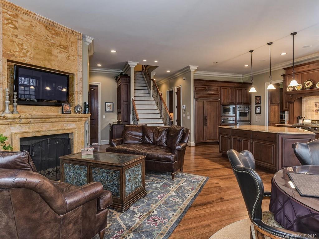 319 S Braeside Court Asheville NC 28803