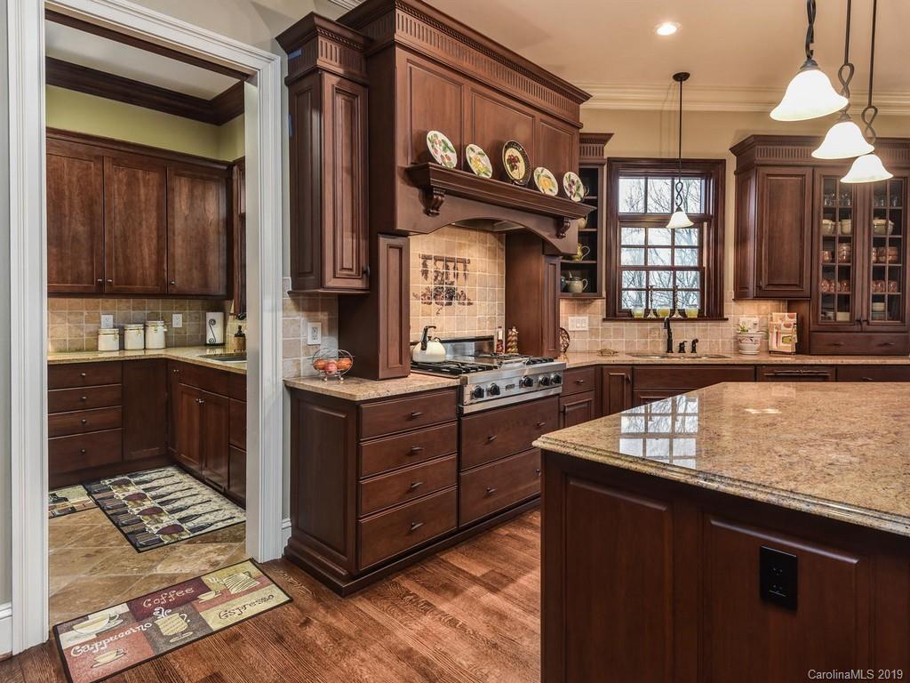 319 S Braeside Court Asheville NC 28803
