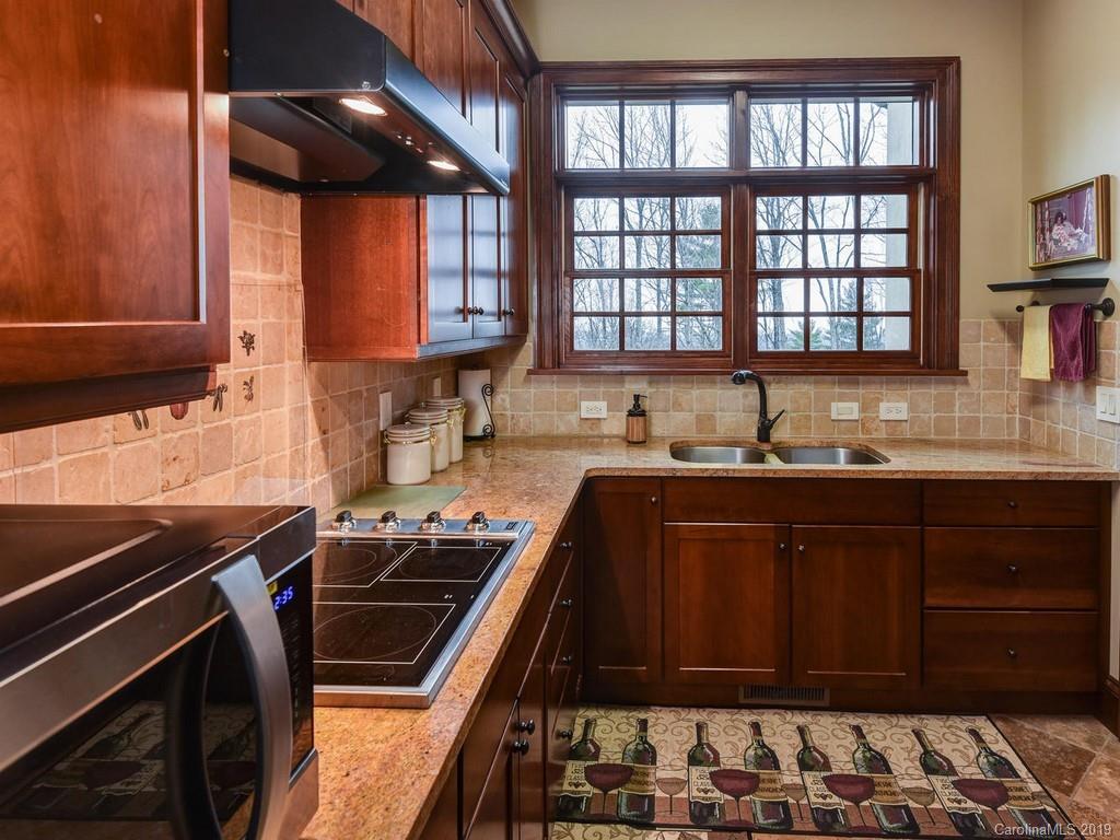 319 S Braeside Court Asheville NC 28803