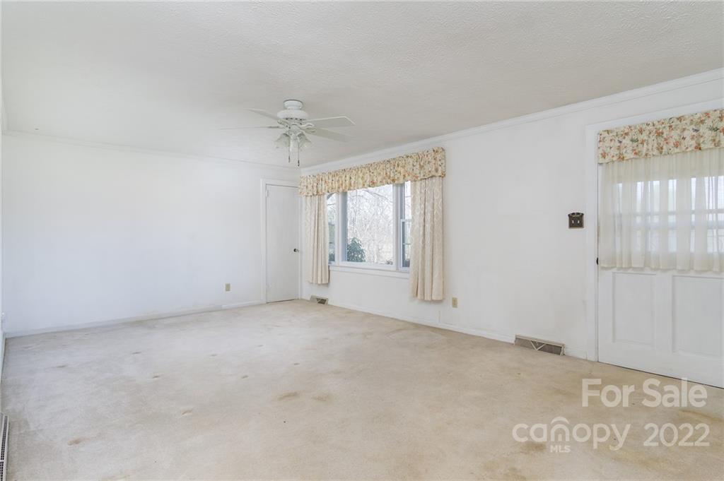 60 Upper Roberts Branch Road Weaverville NC 28787
