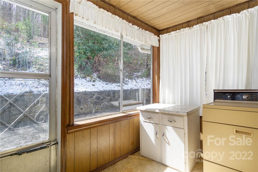 60 Upper Roberts Branch Road Weaverville NC 28787