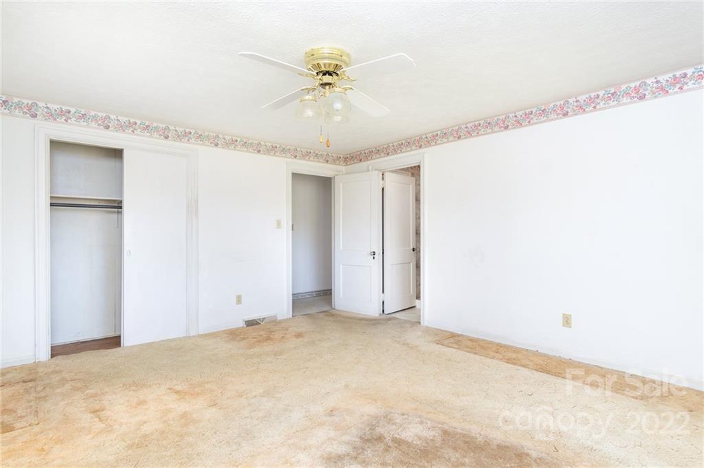 60 Upper Roberts Branch Road Weaverville NC 28787