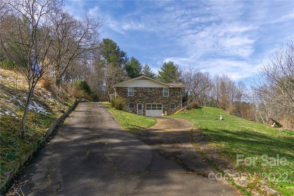60 Upper Roberts Branch Road Weaverville NC 28787