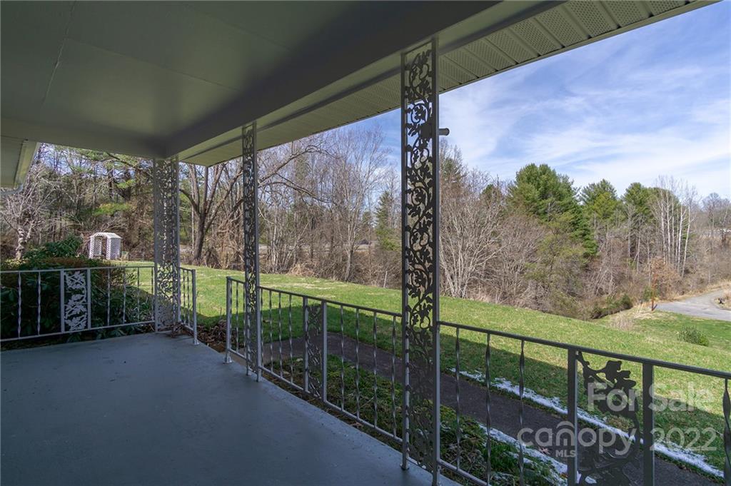 60 Upper Roberts Branch Road Weaverville NC 28787
