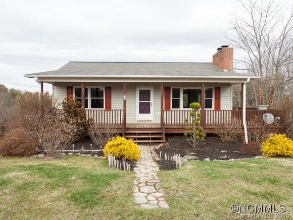 18 Chapel Hill Place Leicester NC 28748