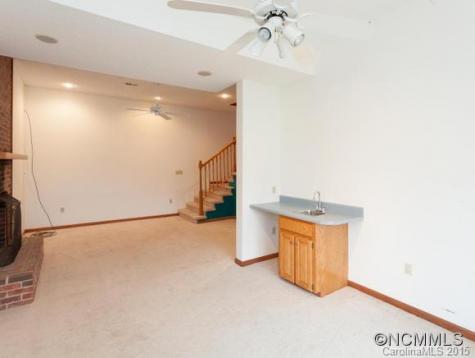 18 Chapel Hill Place Leicester NC 28748