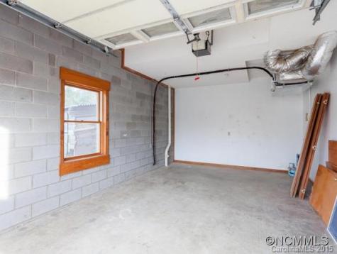 18 Chapel Hill Place Leicester NC 28748