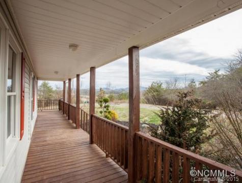 18 Chapel Hill Place Leicester NC 28748