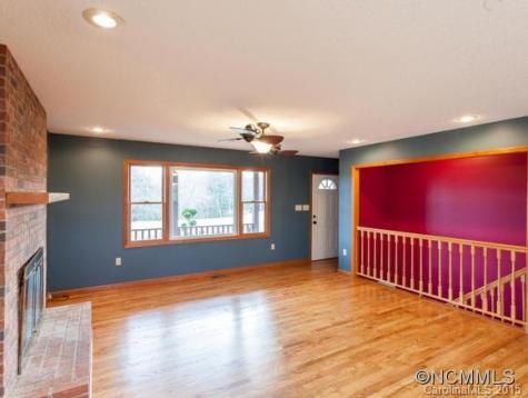 18 Chapel Hill Place Leicester NC 28748