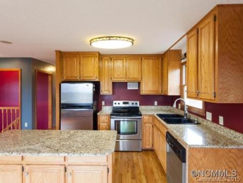 18 Chapel Hill Place Leicester NC 28748