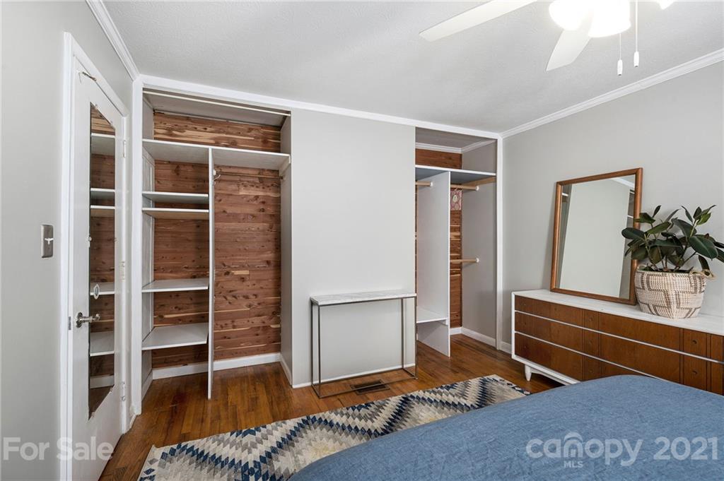 74 Brucemont Circle Asheville NC 28806